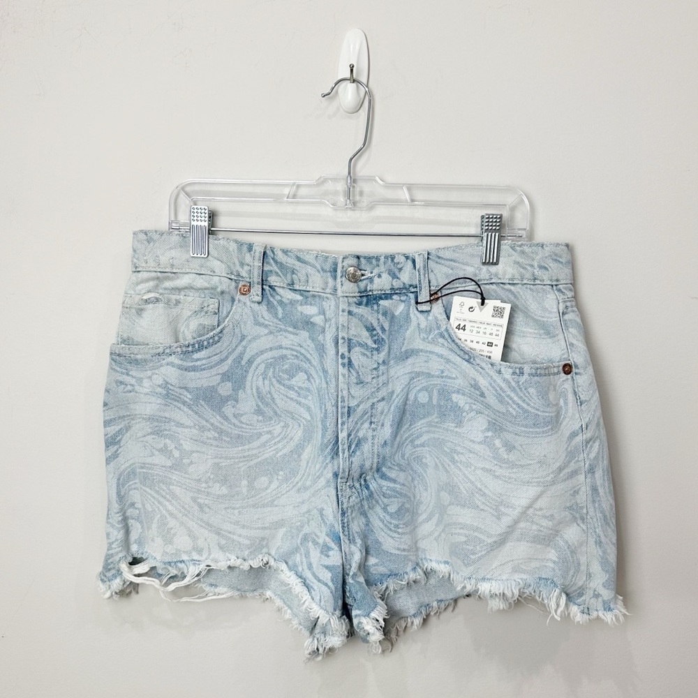 Zara Mid Rise Swirl Pattern Denim Shorts - Picture 1 of 5